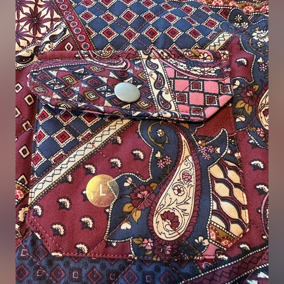 Pacsun Men’s Quilted Shacket Patchwork Paisley Burgundy Snap Shacket L NWOT Boho - Picture 7 of 14